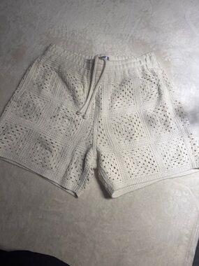 Abercrombie & Fitch Cream Crochet Knit Women’s Shorts